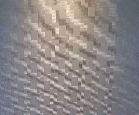 Ĥ